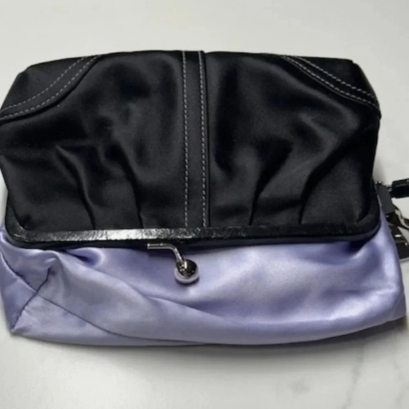 🧚🏻HOST PICK🧚🏻 Coach Black Satin Wristlet with Swarovski Hangtag EUC - Picture 7 of 13